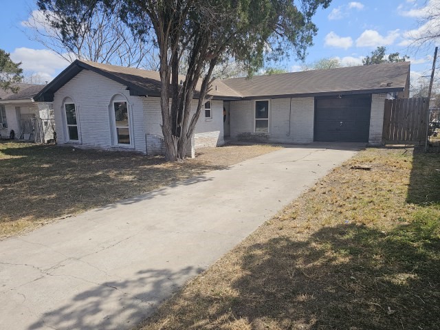 644 W Ligustrum Boulevard Robstown TX 78380