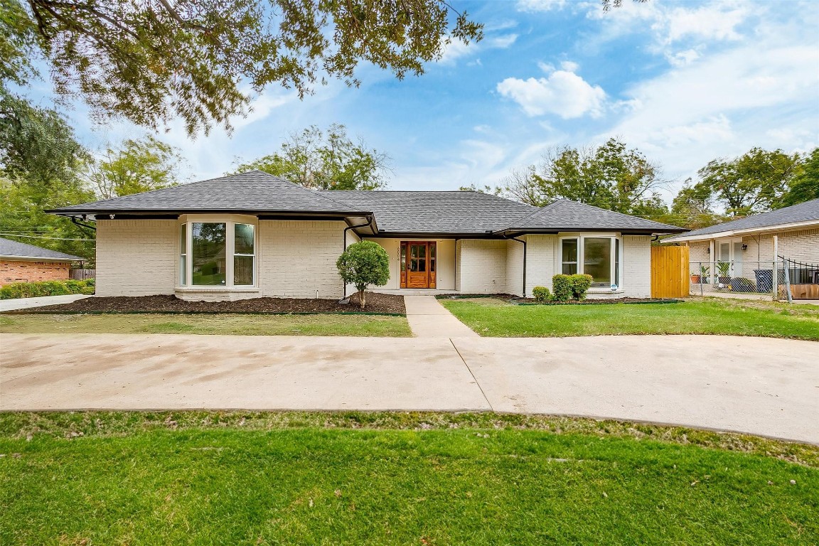 6004 Woodway Drive Fort Worth TX 76133