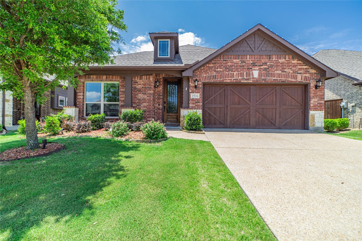 1516 Bull Street Aubrey TX 76227