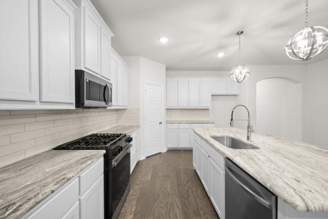 7736 Gatevine Avenue Joshua TX 76058