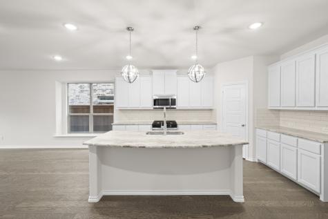 7736 Gatevine Avenue Joshua TX 76058