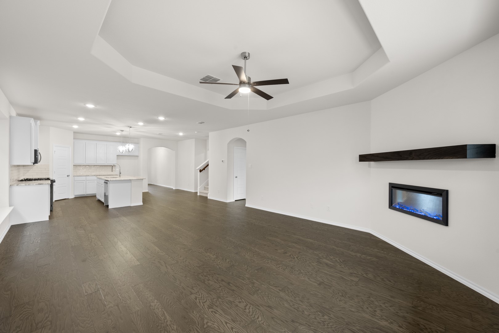 7736 Gatevine Avenue Joshua TX 76058