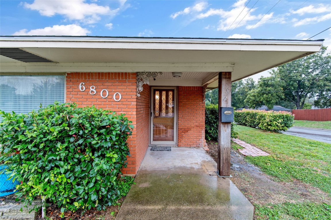 6800 Park Place Drive Richland Hills TX 76118