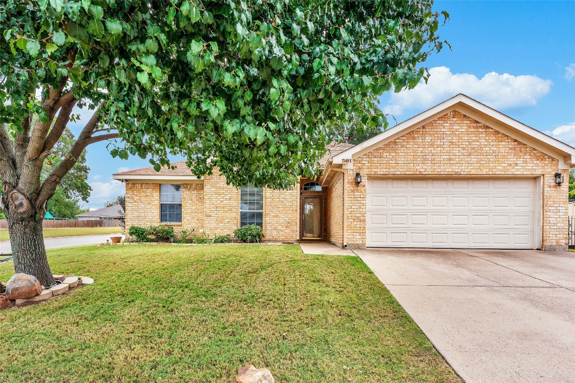301 Sweetwater Drive Weatherford TX 76086