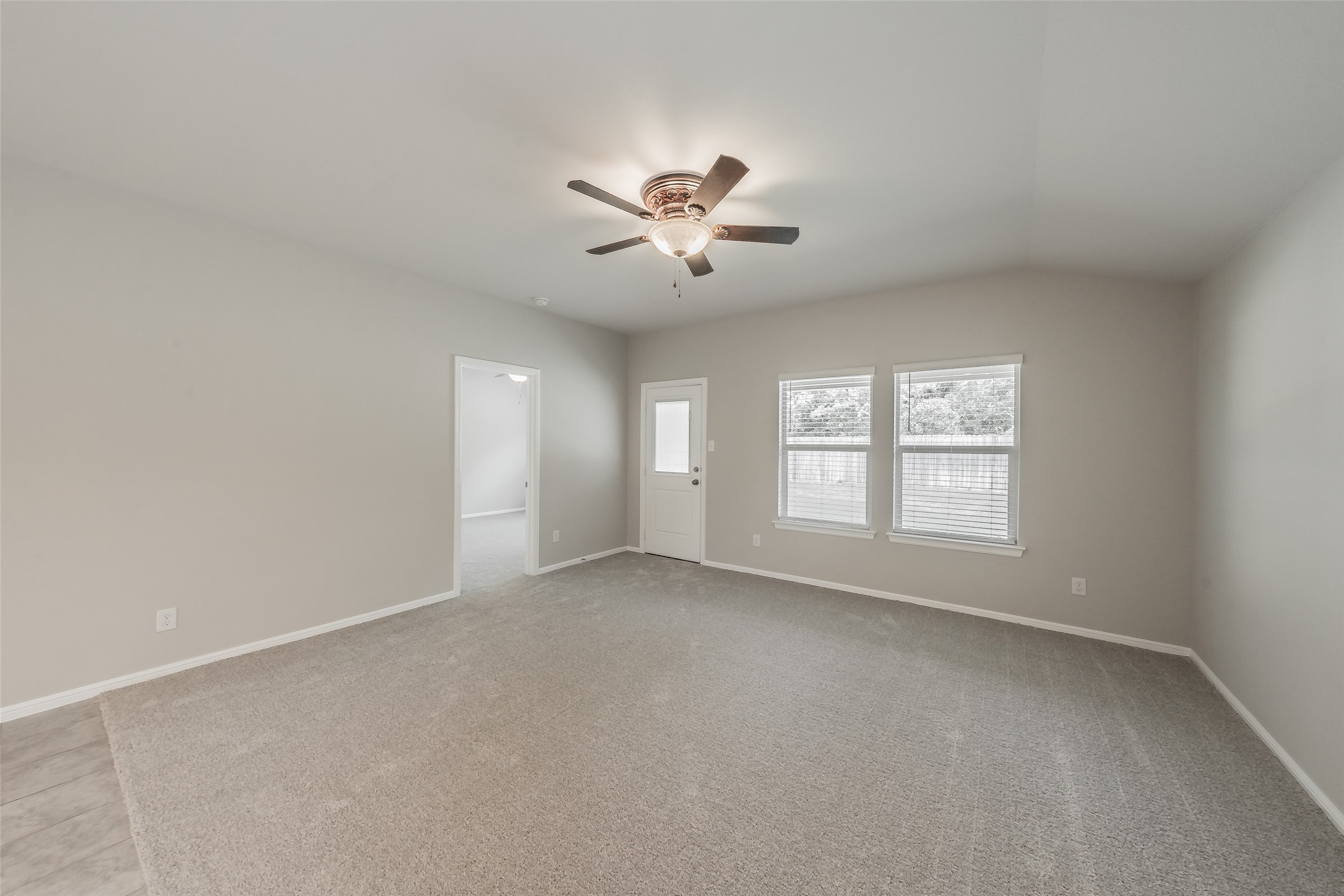 304 Abingdon Street Azle TX 76020