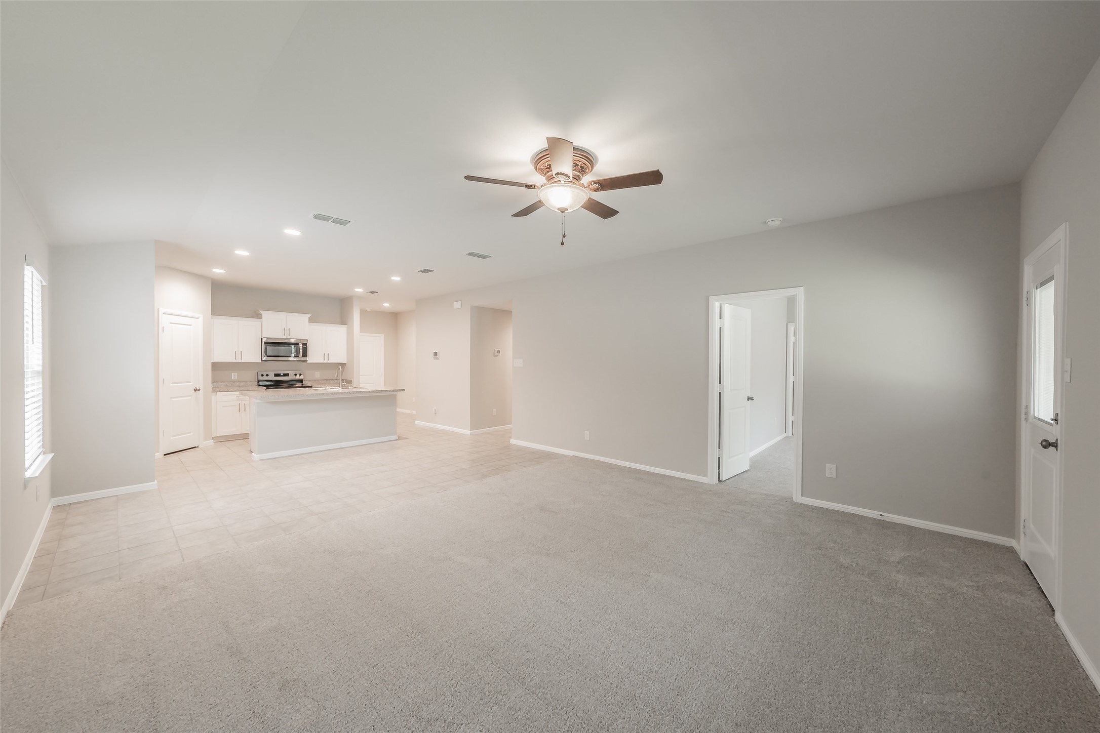 304 Abingdon Street Azle TX 76020