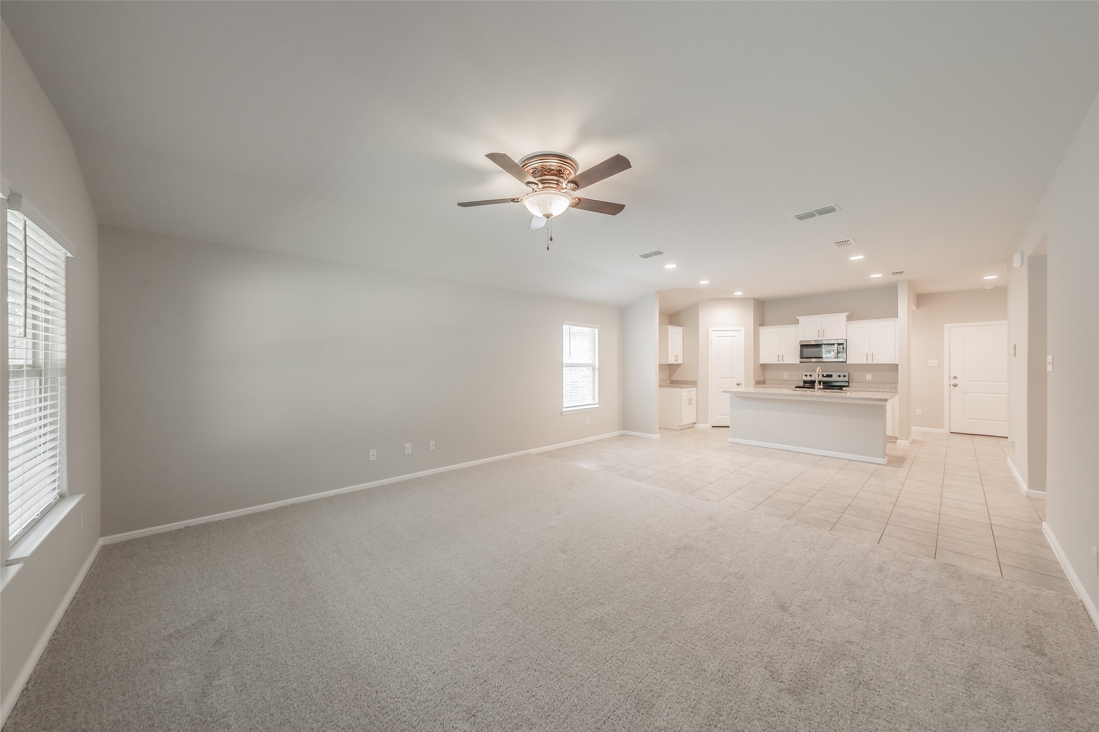 304 Abingdon Street Azle TX 76020