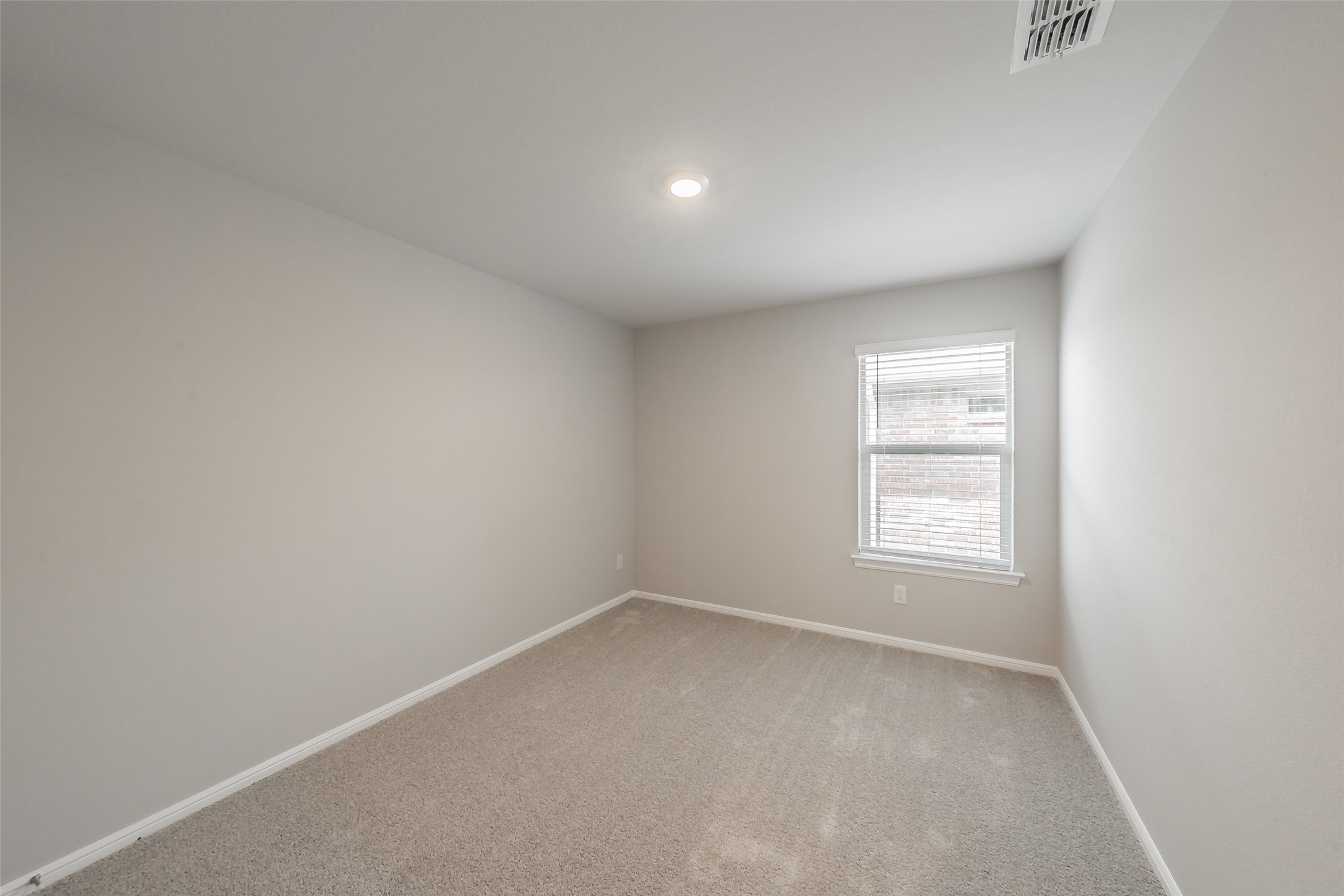 304 Abingdon Street Azle TX 76020