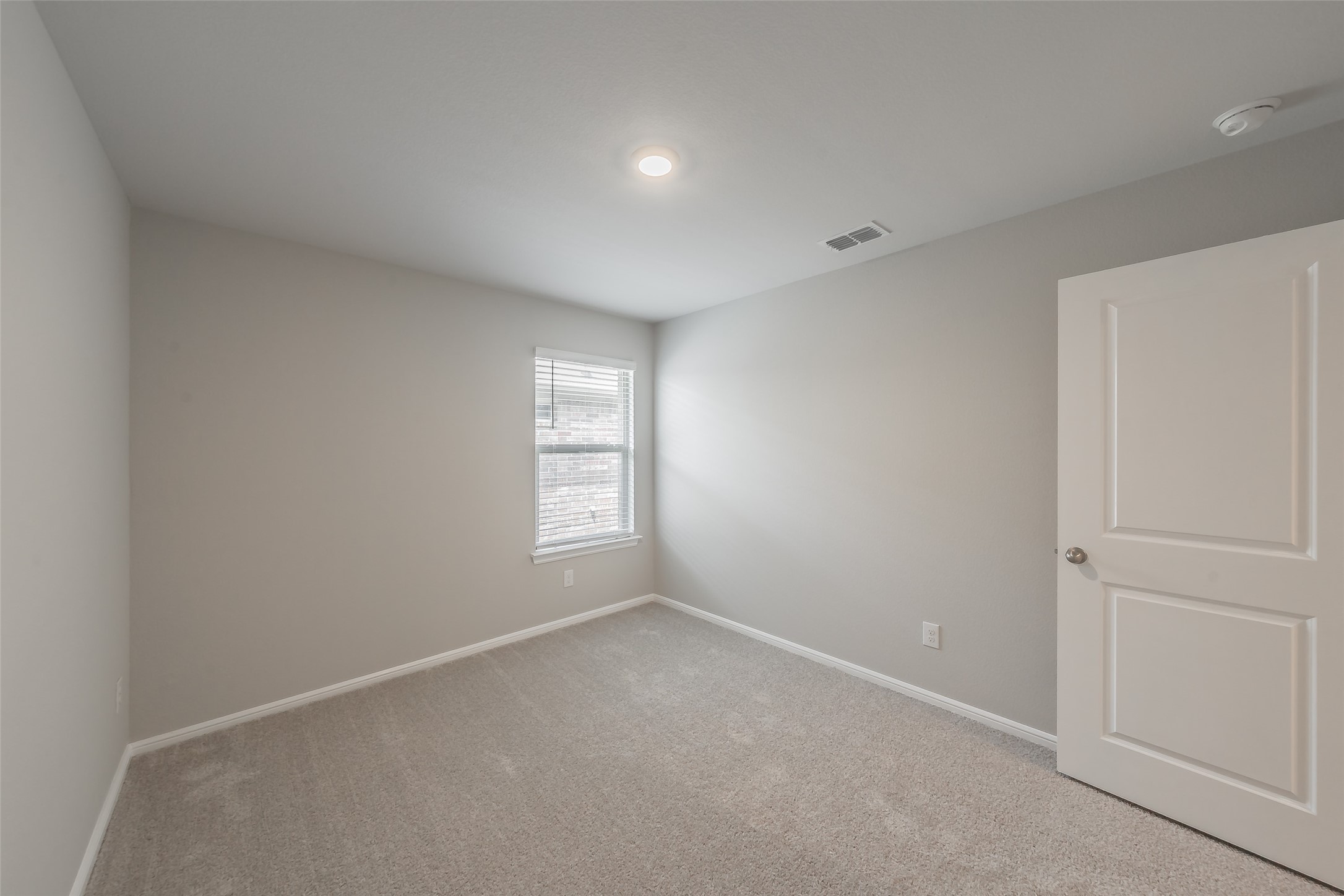 304 Abingdon Street Azle TX 76020