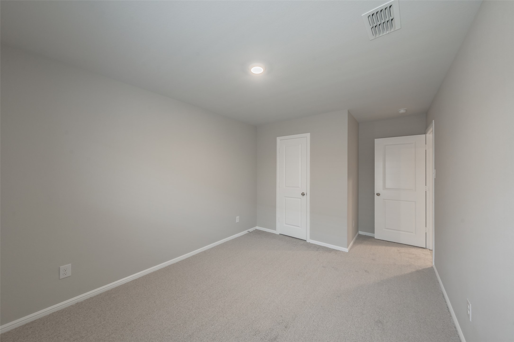 304 Abingdon Street Azle TX 76020