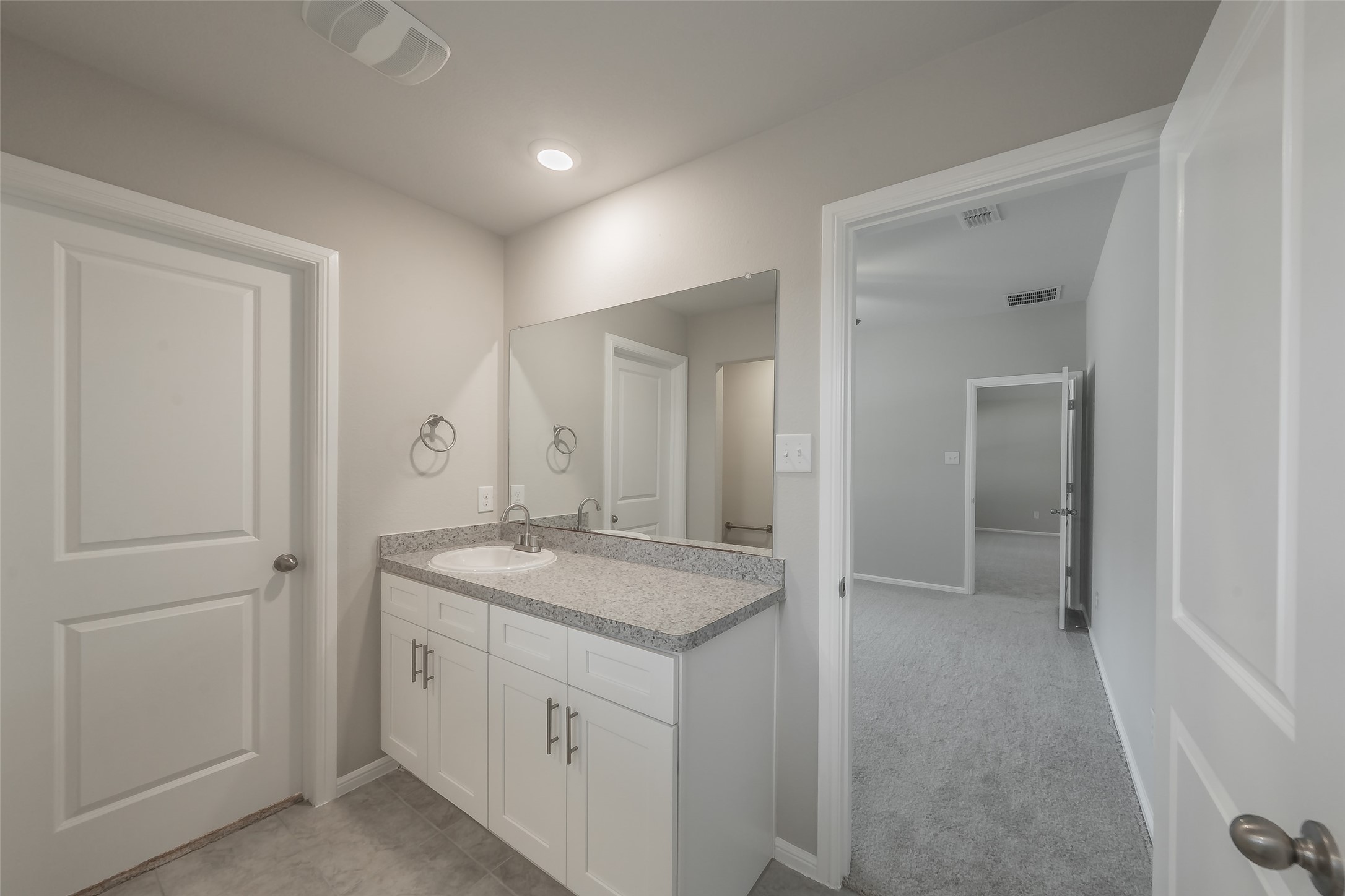 304 Abingdon Street Azle TX 76020