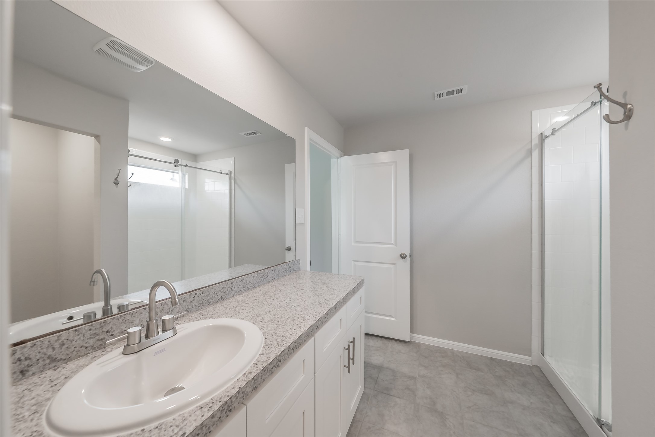 304 Abingdon Street Azle TX 76020
