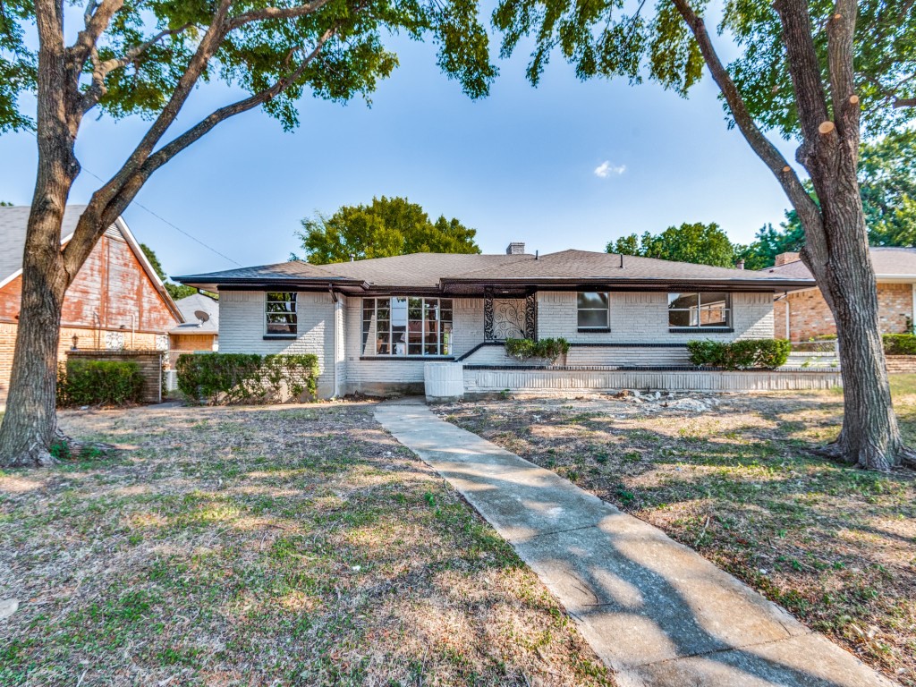 1642 Shady Glen Lane Dallas TX 75232