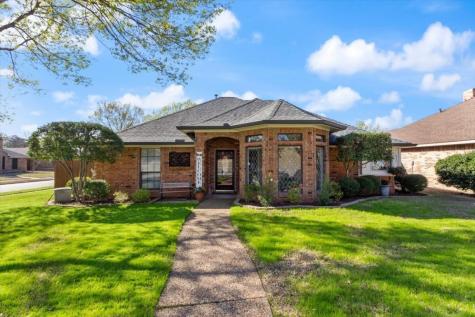 1512 Chesterfield Drive Carrollton TX 75007