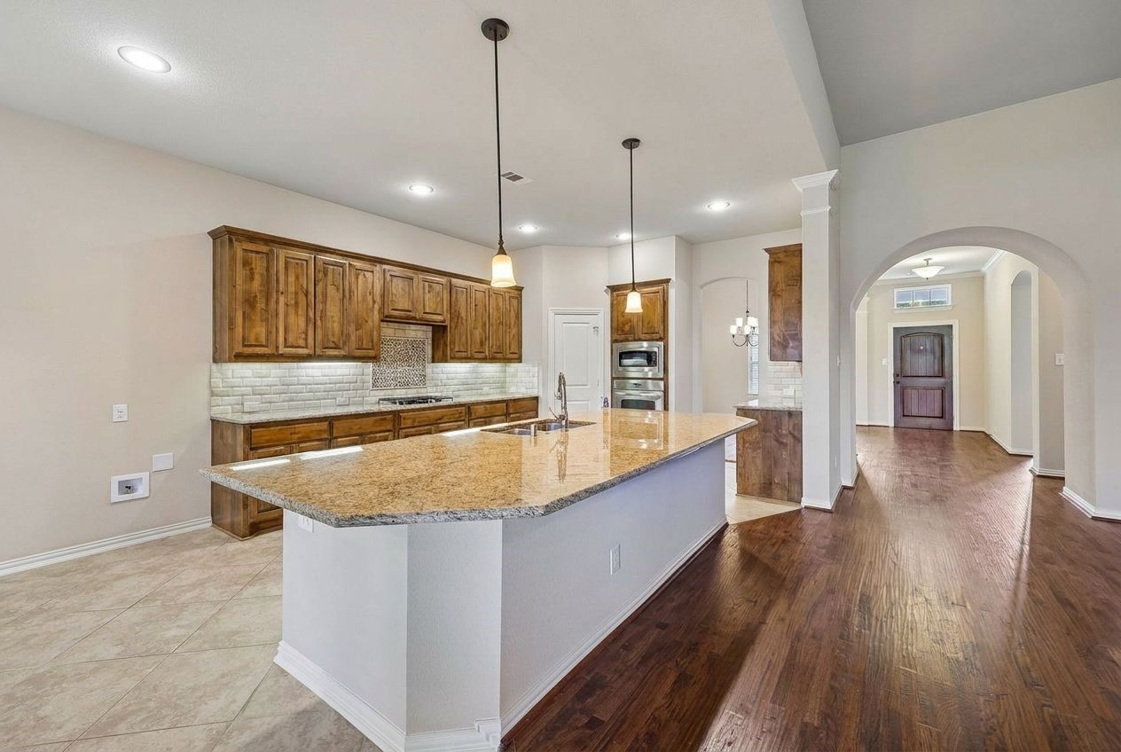 3248 Potters House Way Dallas TX 75236