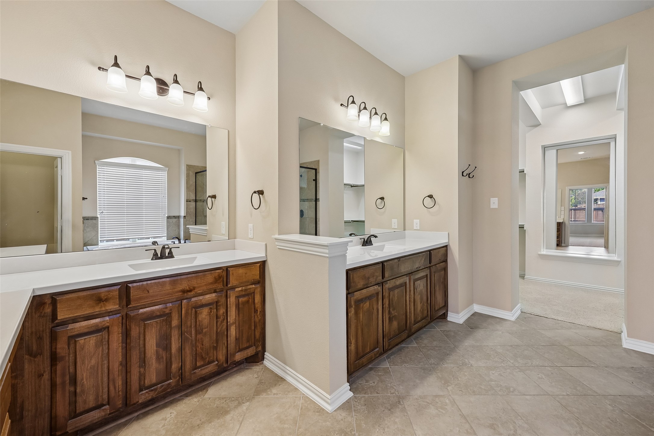 3248 Potters House Way Dallas TX 75236