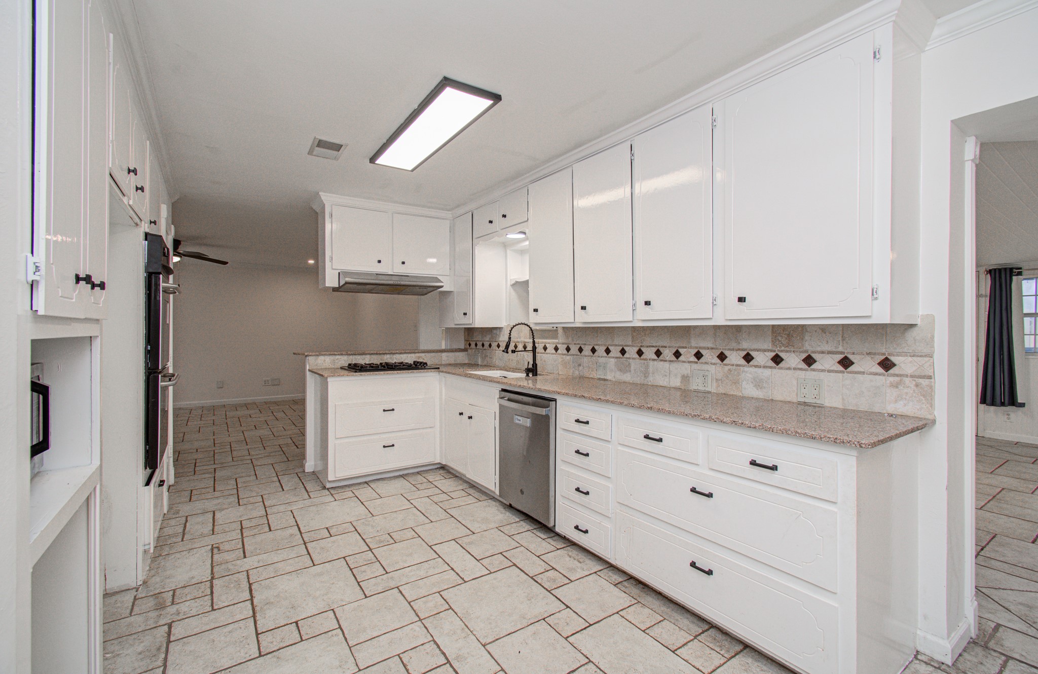 2708 Tallow Street Alvin TX 77511