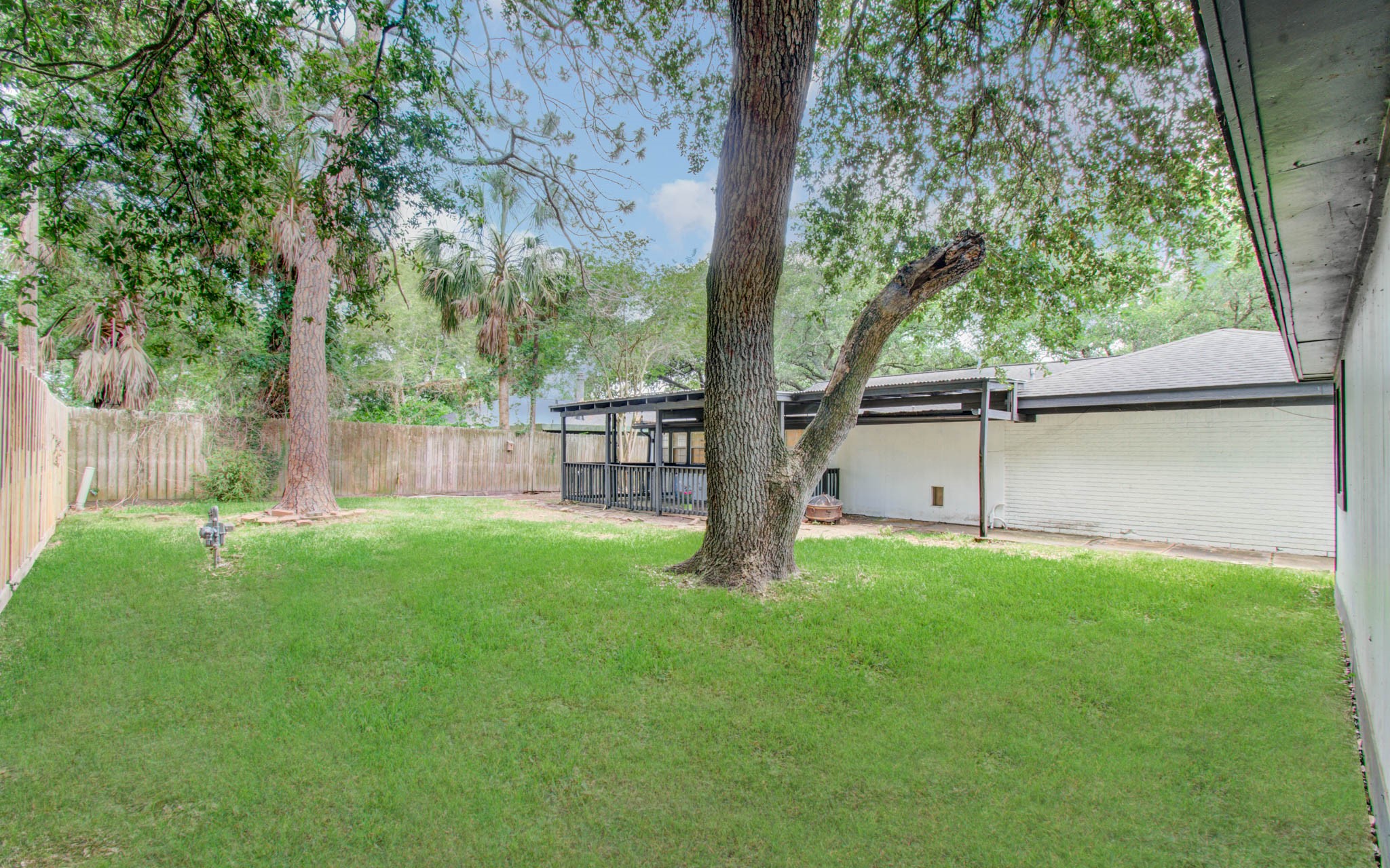2708 Tallow Street Alvin TX 77511