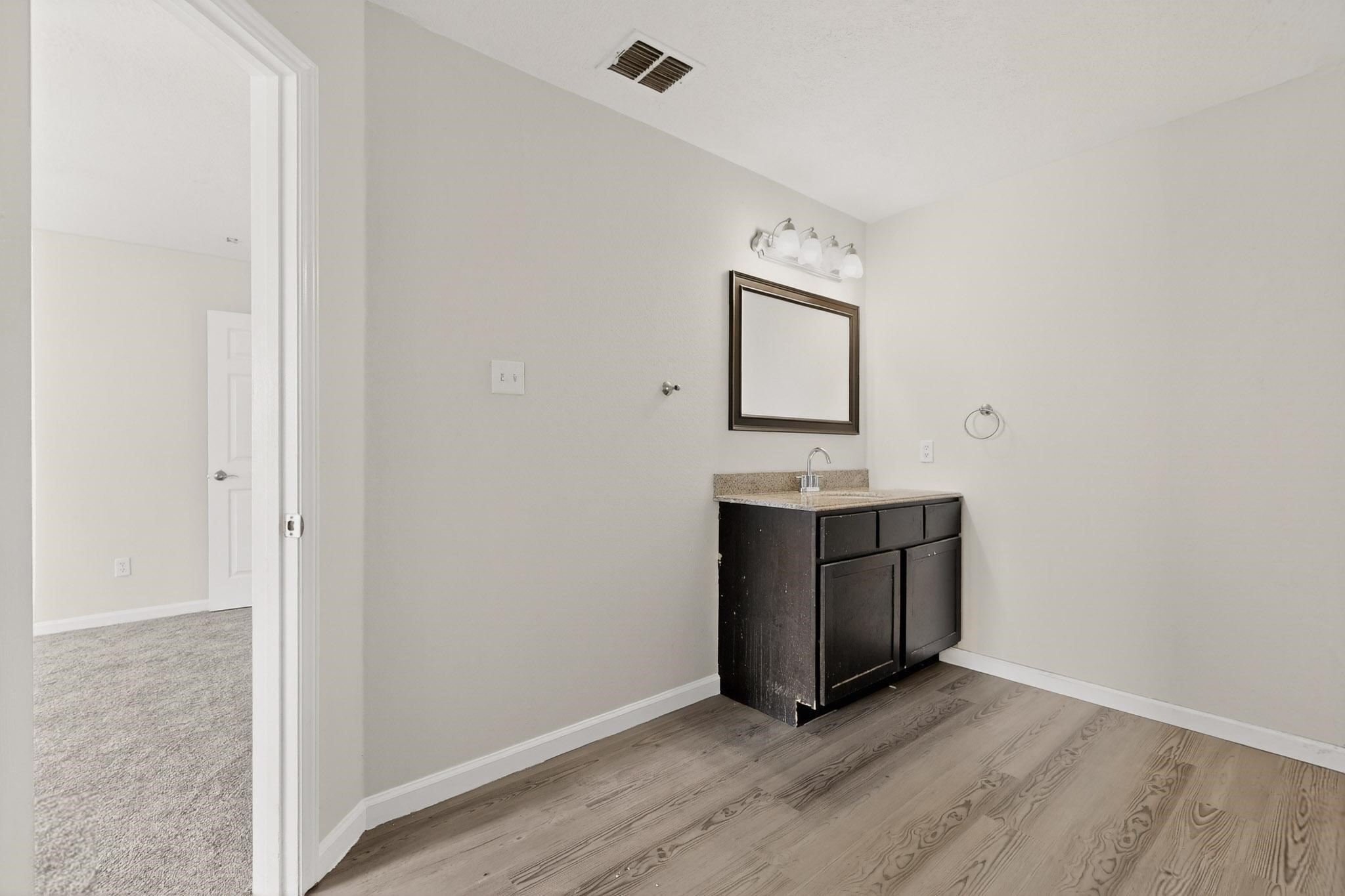 2805 Hillside Drive Mesquite TX 75149