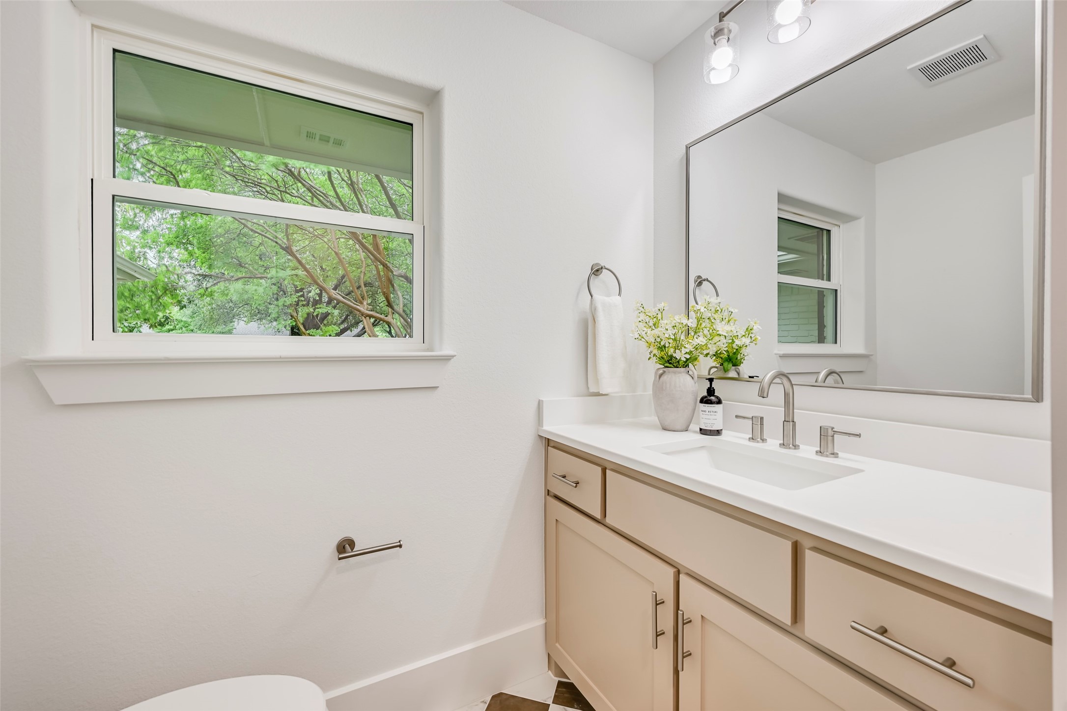 4517 Goodfellow Drive Dallas TX 75229