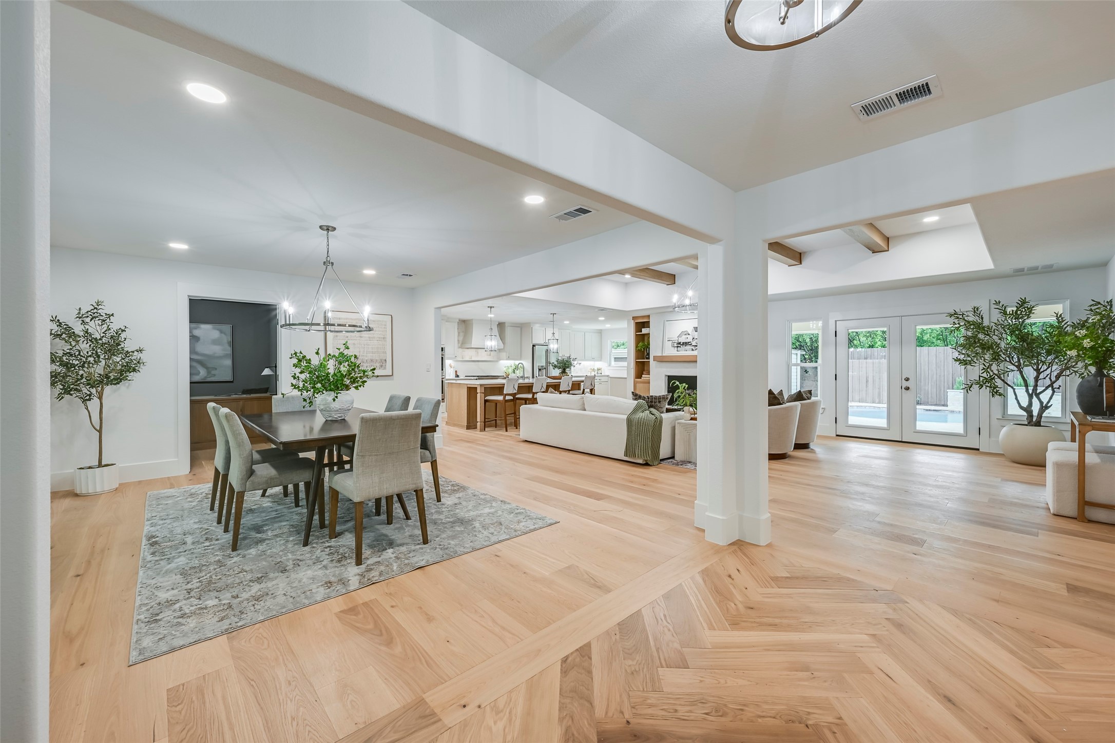 4517 Goodfellow Drive Dallas TX 75229