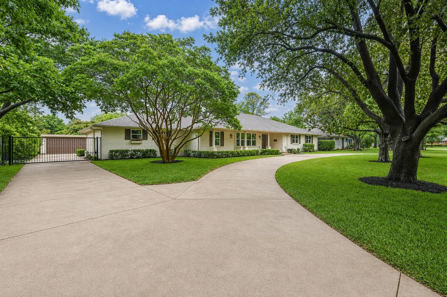 4517 Goodfellow Drive Dallas TX 75229