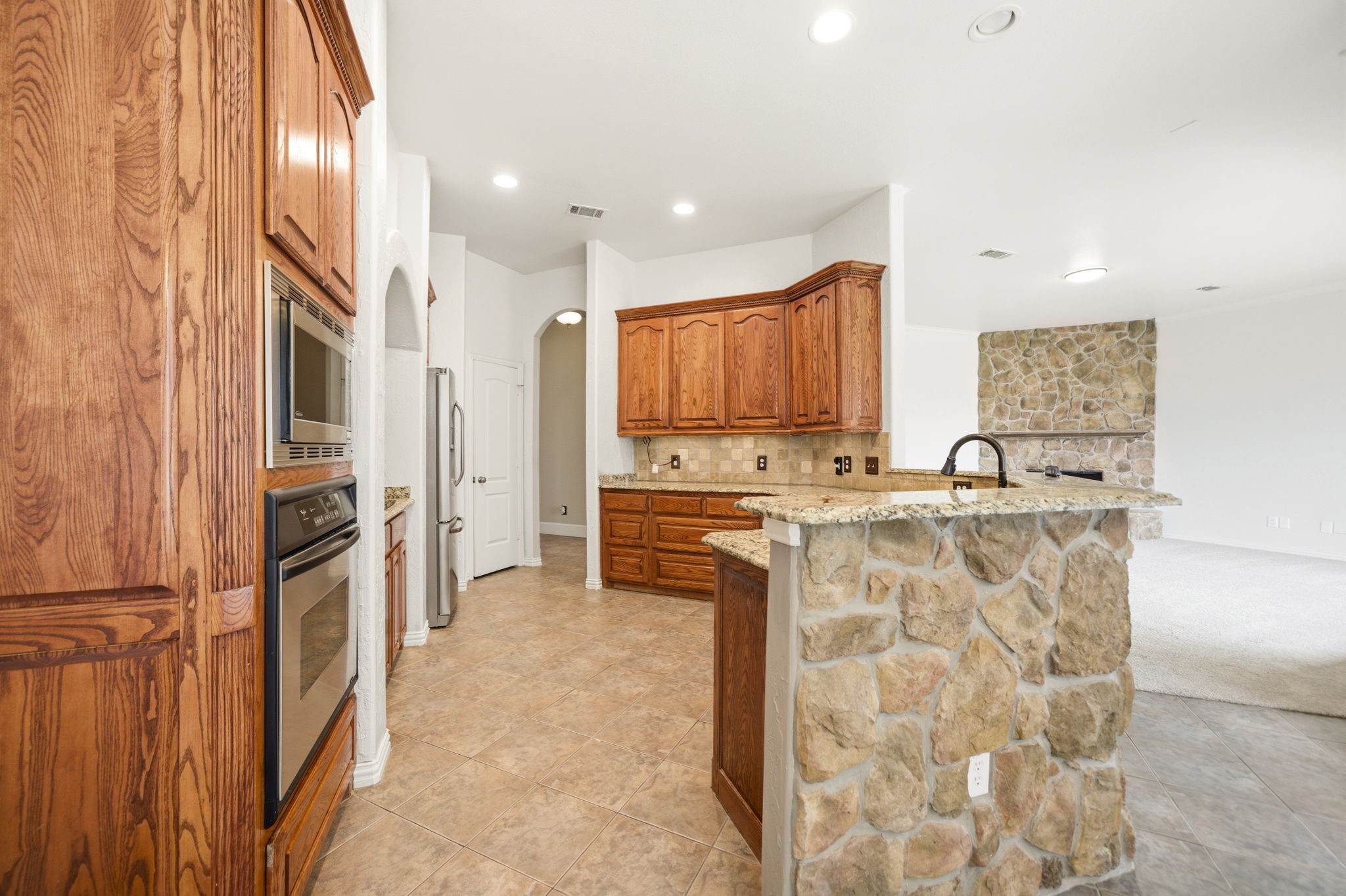 132 Silver Rose Boulevard Burleson TX 76028