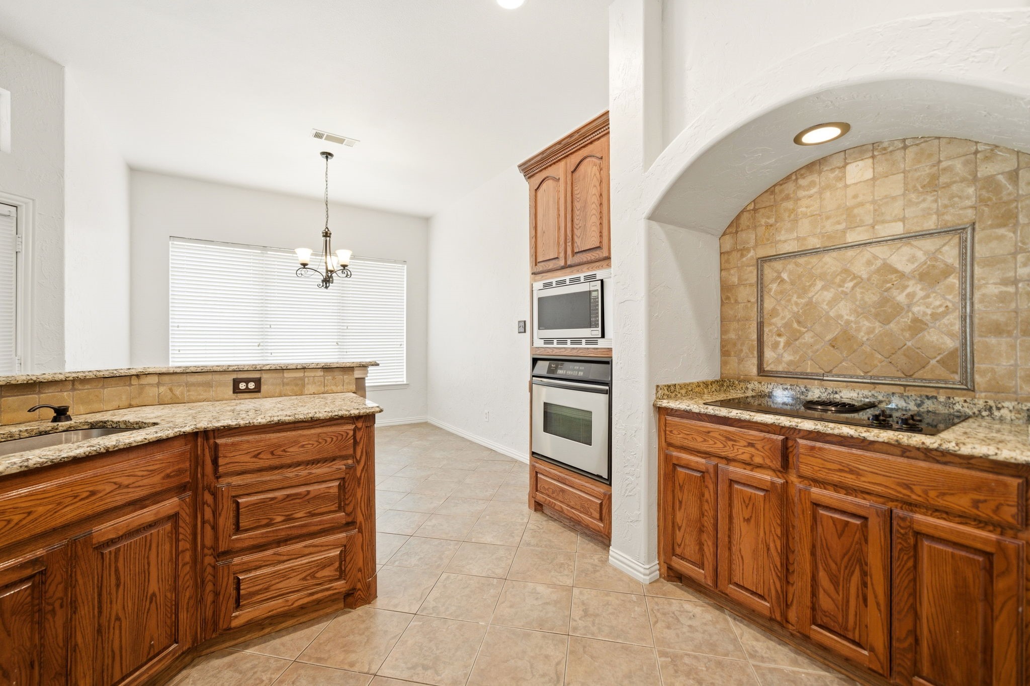 132 Silver Rose Boulevard Burleson TX 76028