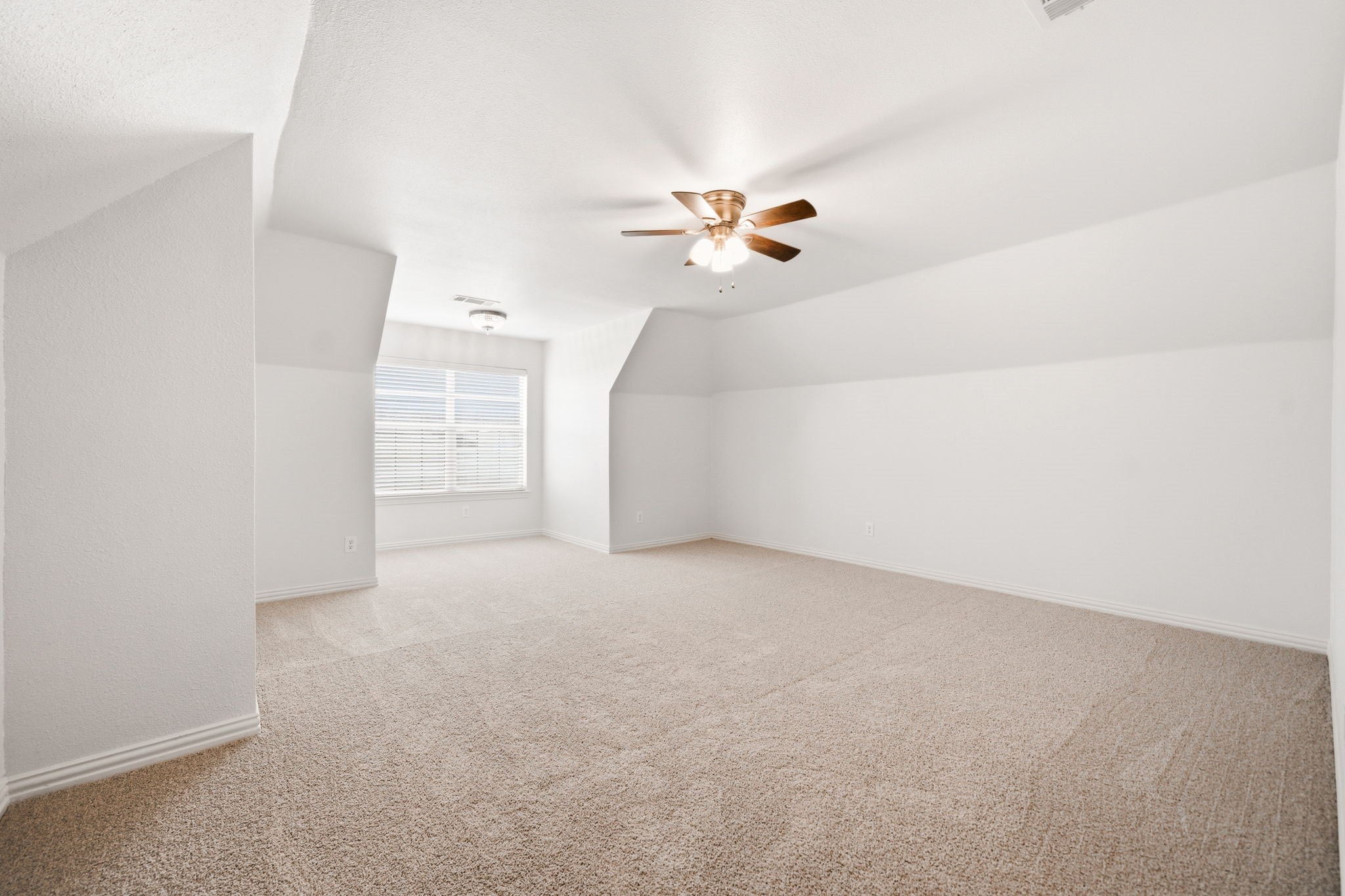 132 Silver Rose Boulevard Burleson TX 76028