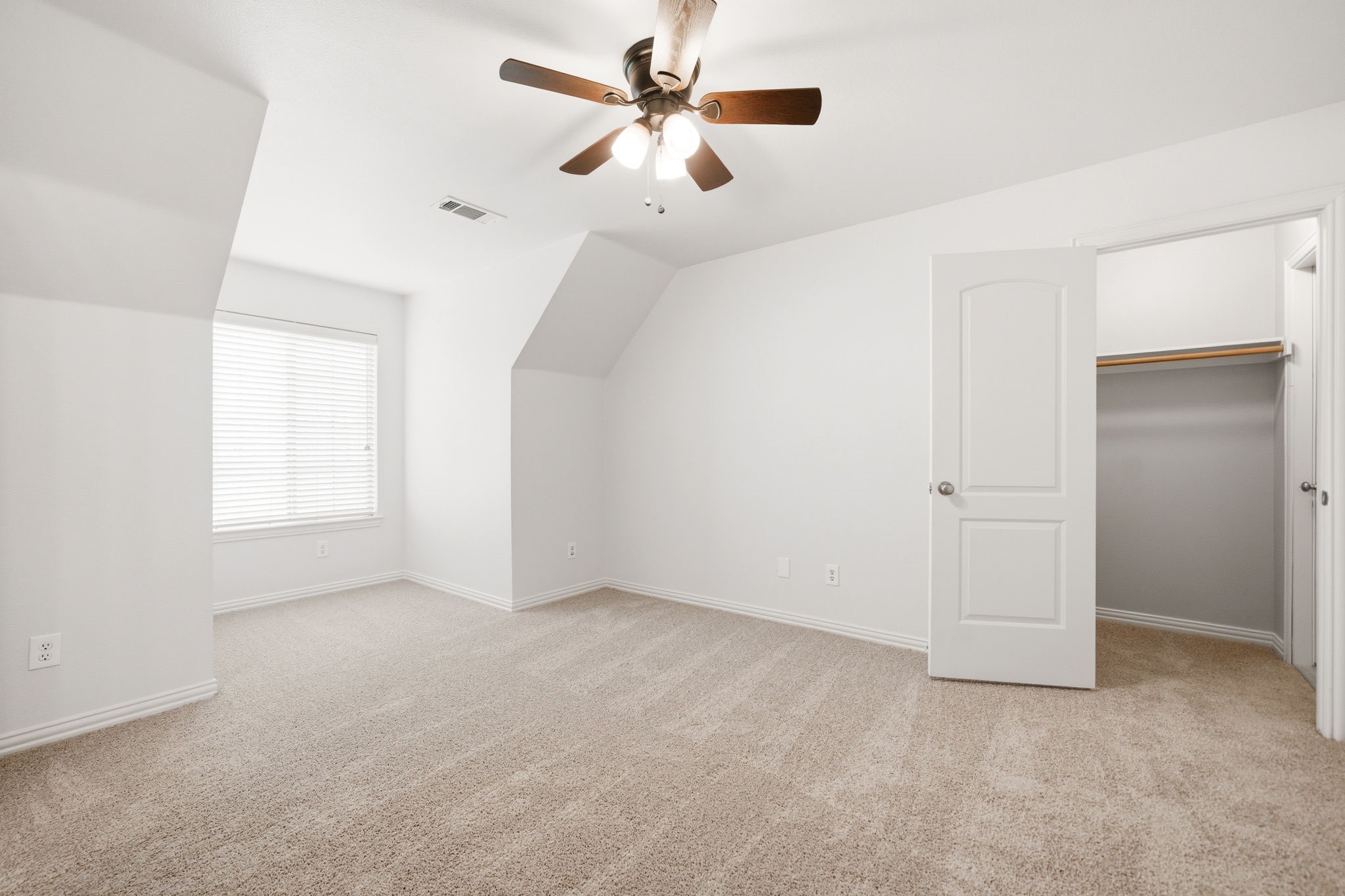 132 Silver Rose Boulevard Burleson TX 76028