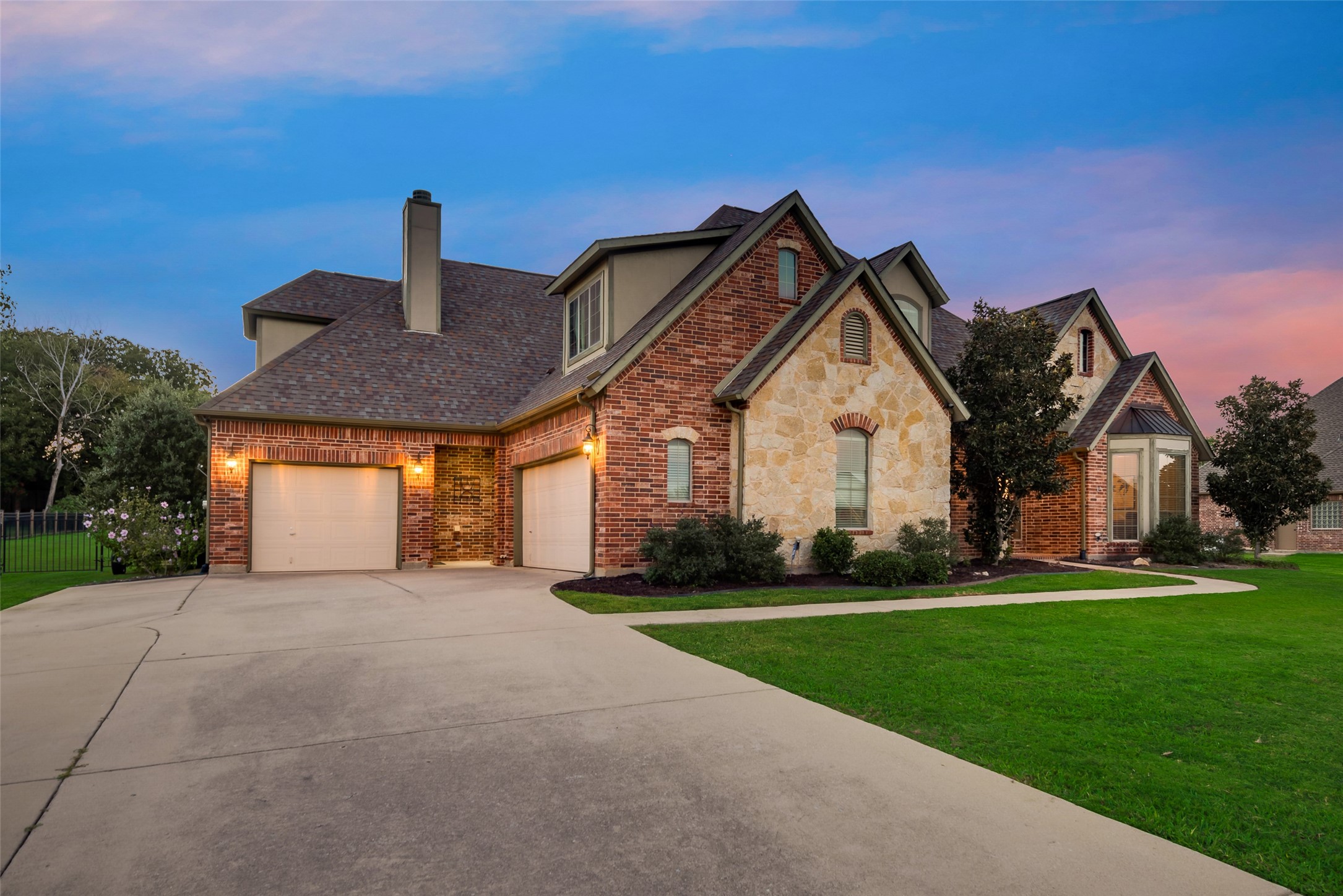 132 Silver Rose Boulevard Burleson TX 76028