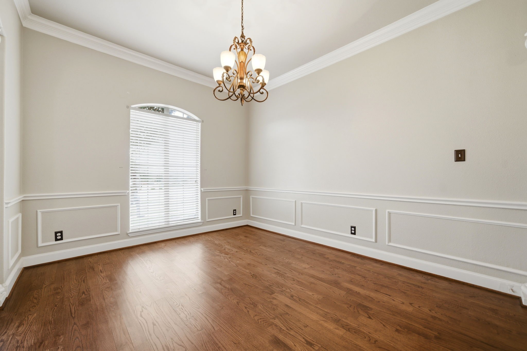 132 Silver Rose Boulevard Burleson TX 76028
