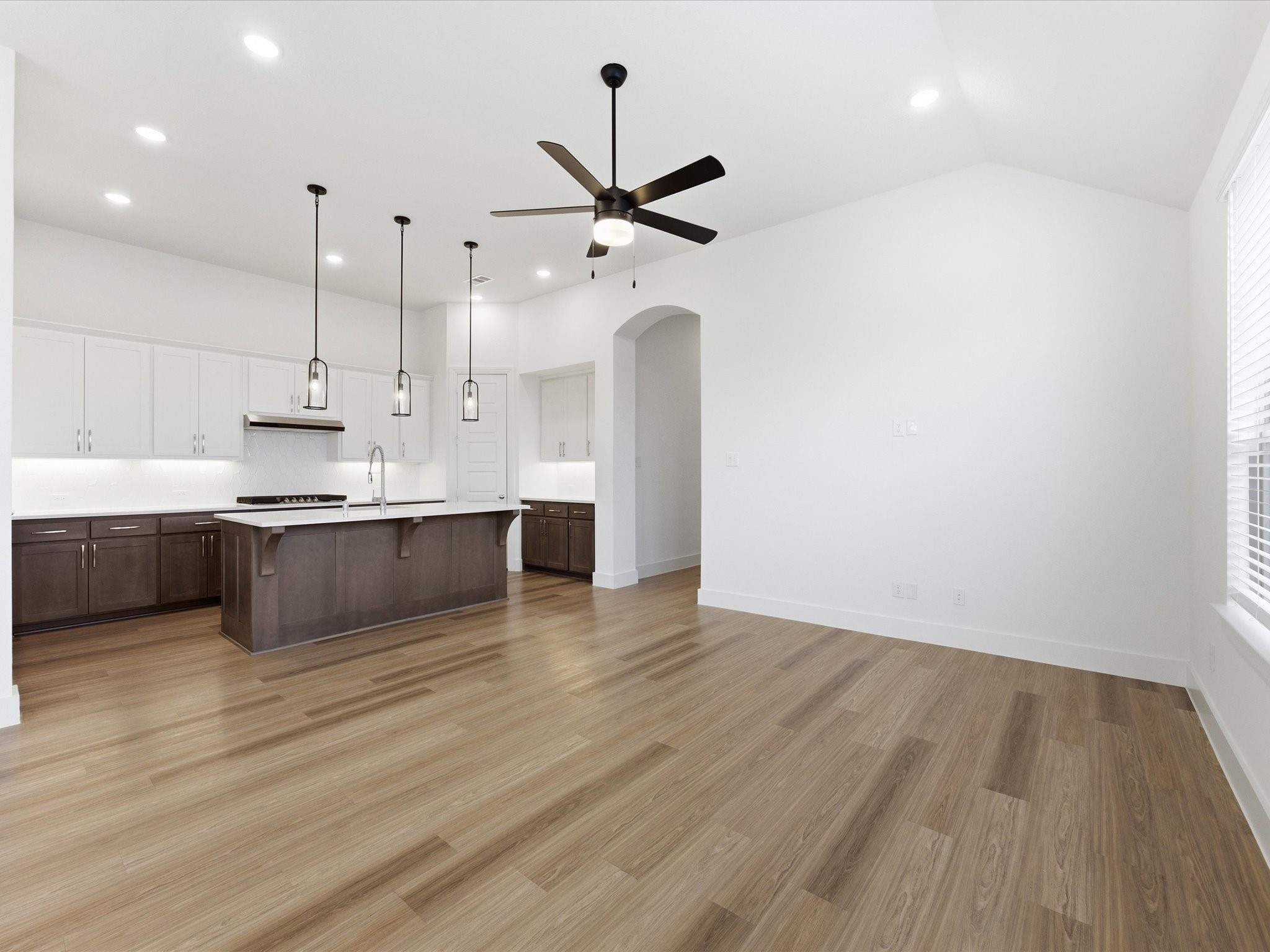 1701 Pelham Drive Aubrey TX 76227