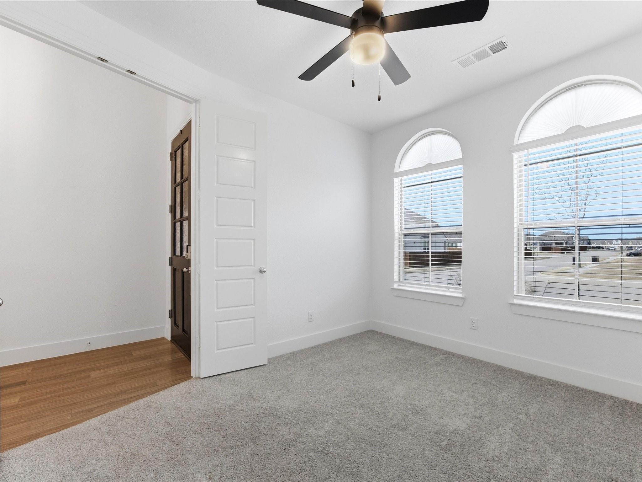 1701 Pelham Drive Aubrey TX 76227