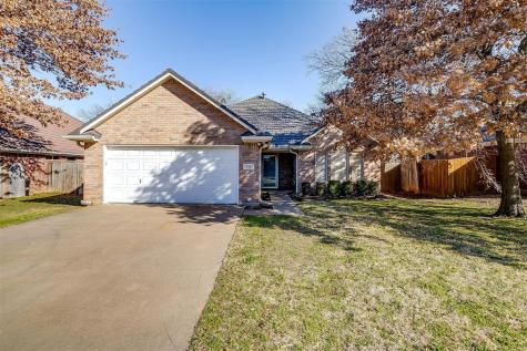 308 Willow Street Crowley TX 76036