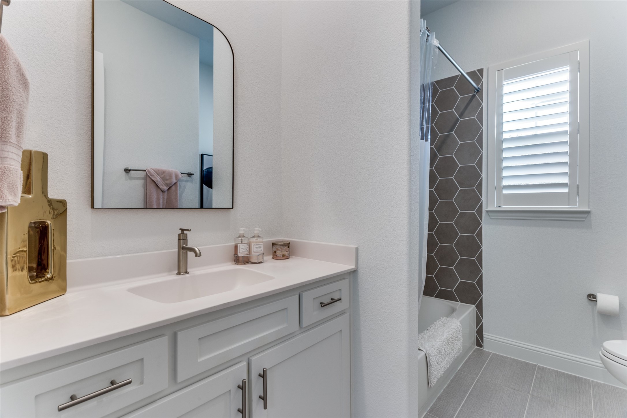 2228 Sandrellan Street Fort Worth TX 76008