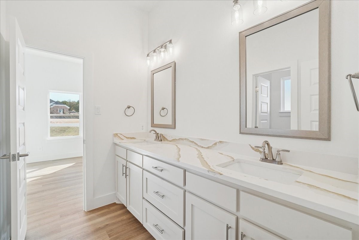 340 Slimp Bluff Azle TX 76020