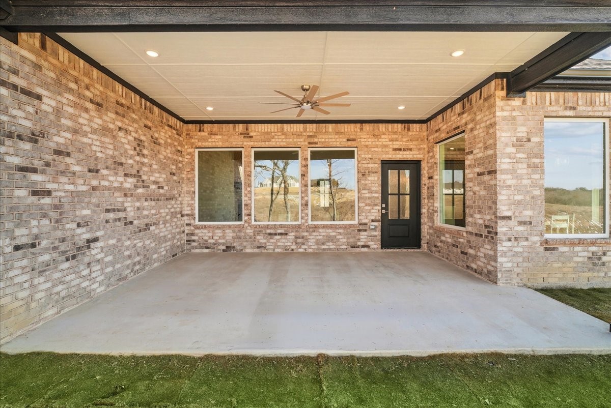 340 Slimp Bluff Azle TX 76020
