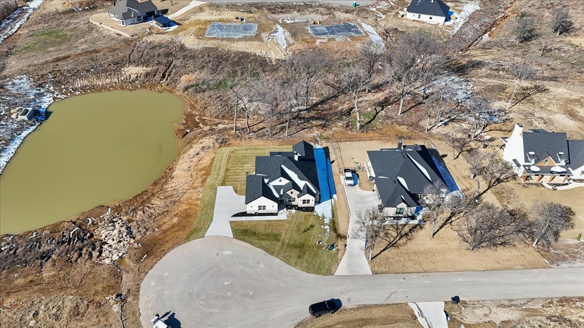 340 Slimp Bluff Azle TX 76020