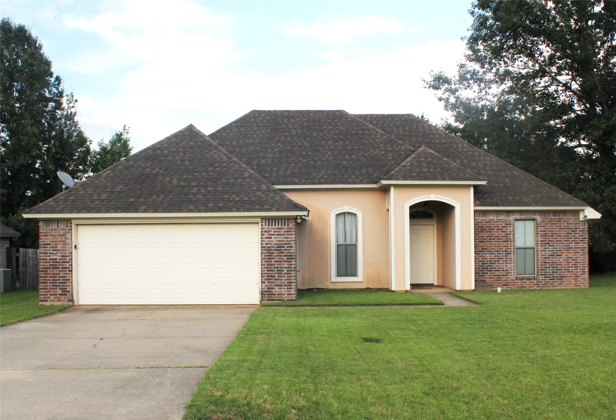 10137 Canyon Oaks Drive Keithville LA 71047