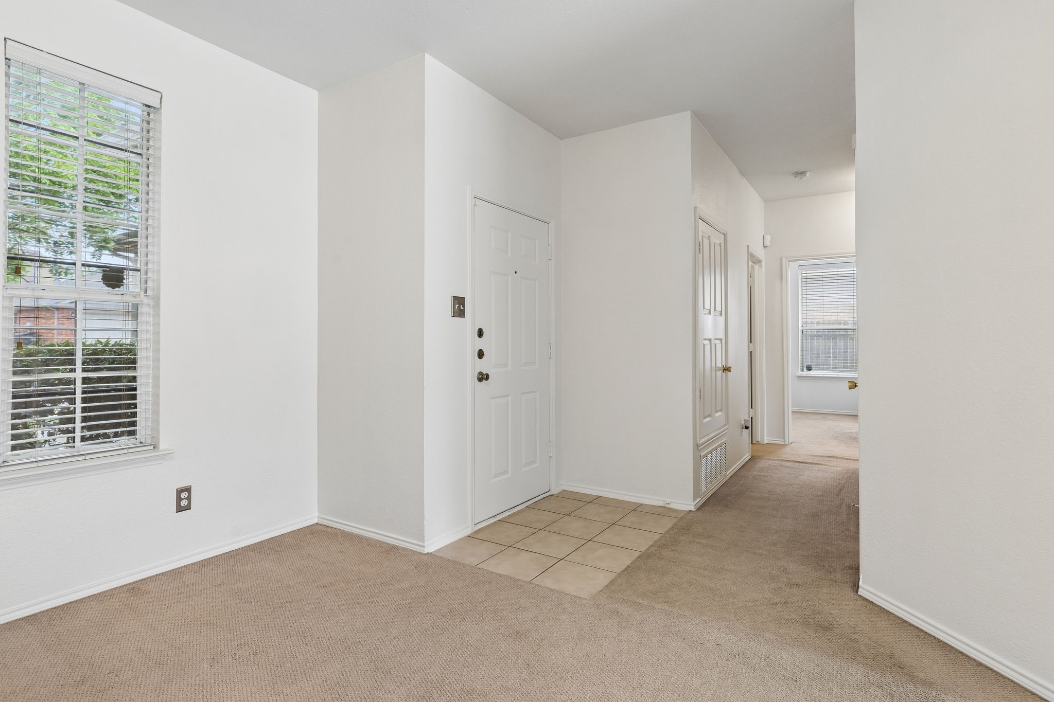 5116 Meridian Lane Fort Worth TX 76244