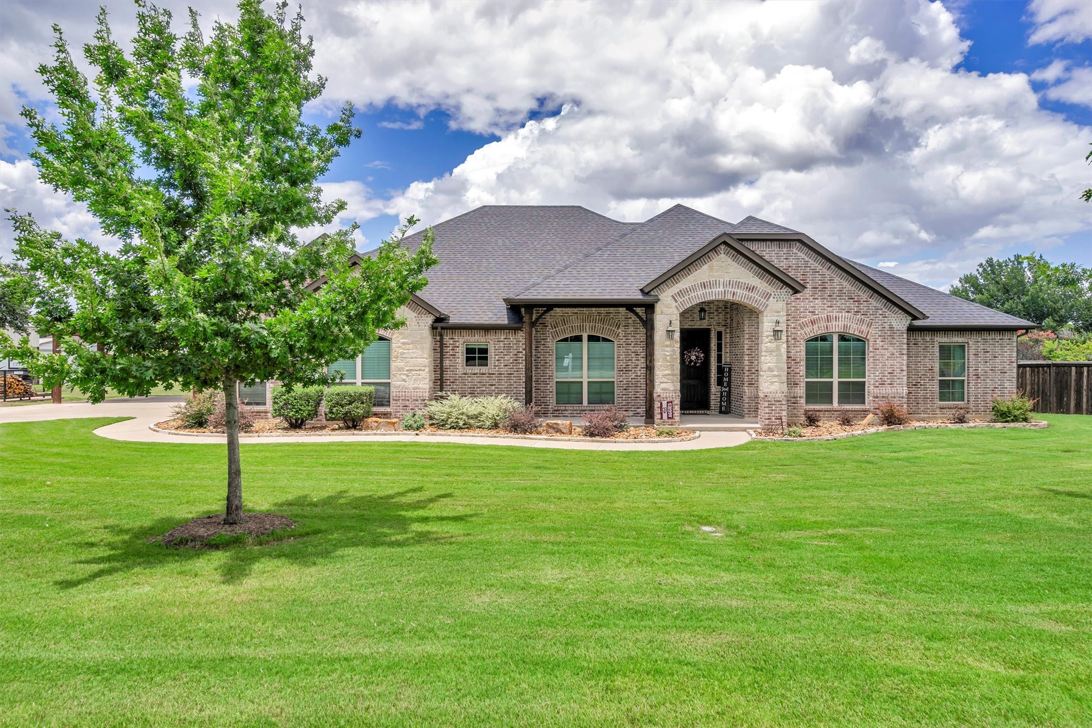 1109 Panorama Waxahachie TX 75165