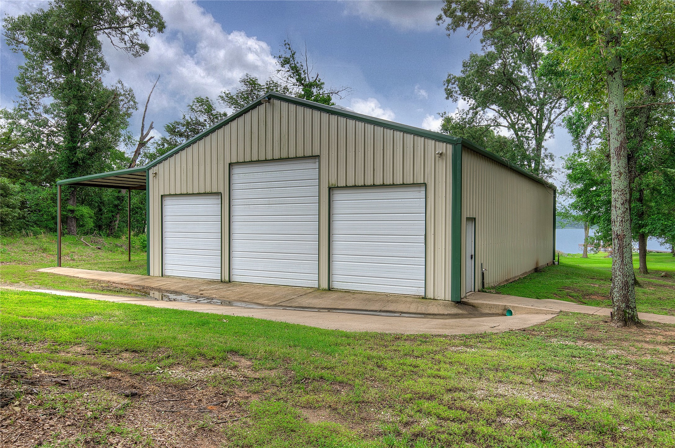 1605 County Road 1785 Yantis TX 75497