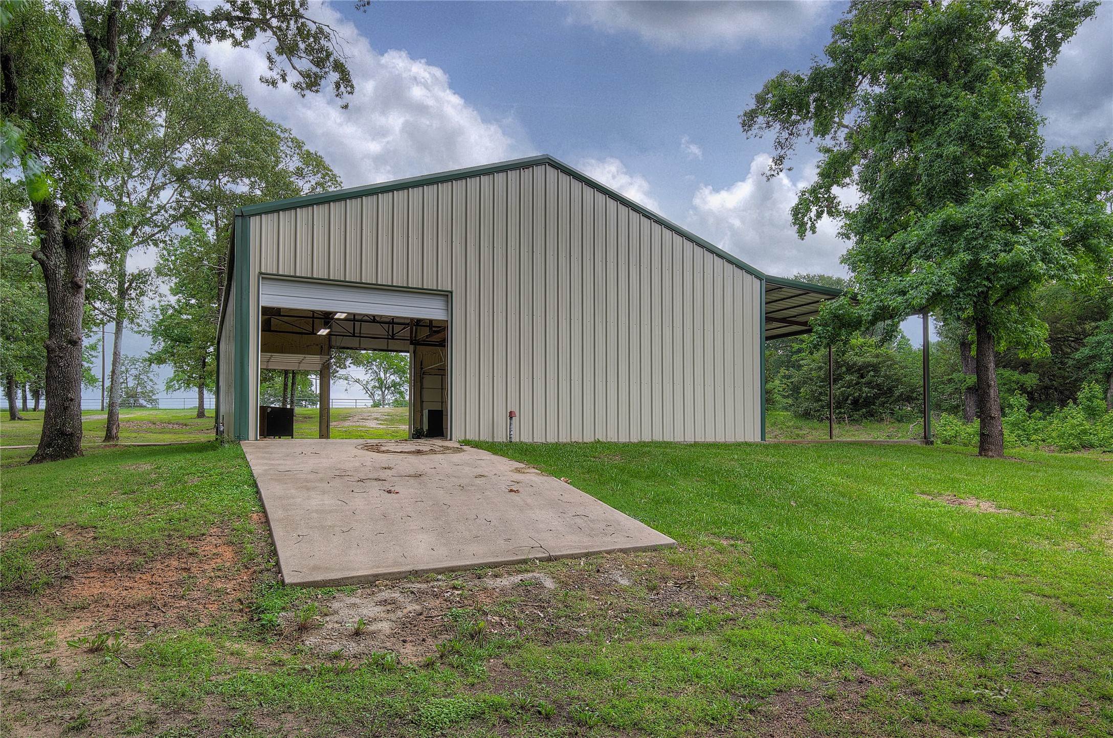 1605 County Road 1785 Yantis TX 75497