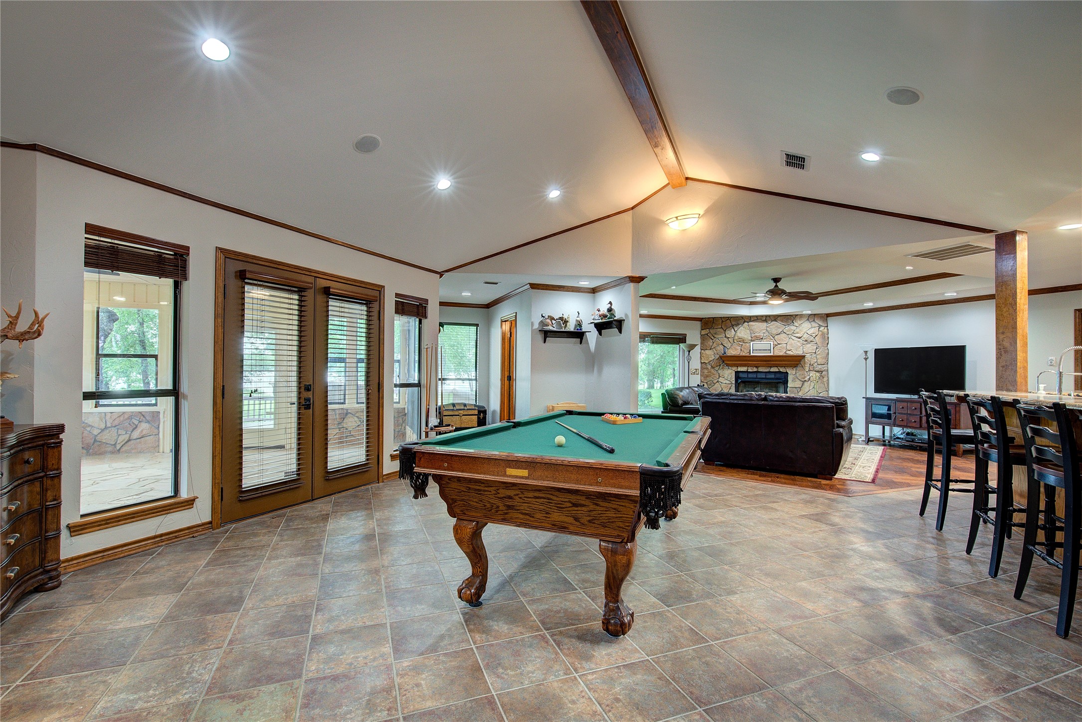 1605 County Road 1785 Yantis TX 75497