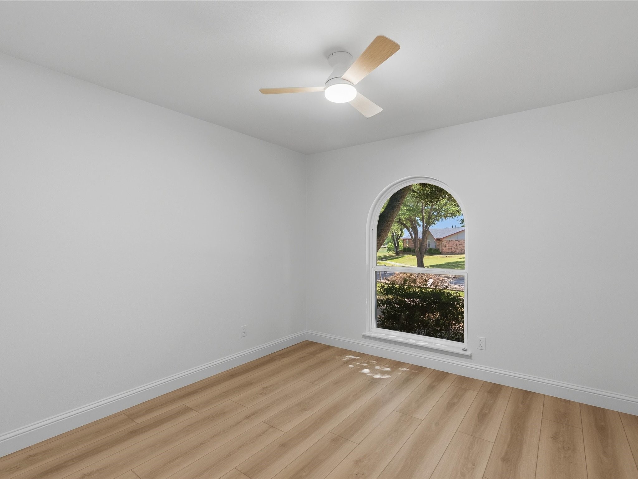 2039 Chestnut Road Carrollton TX 75007