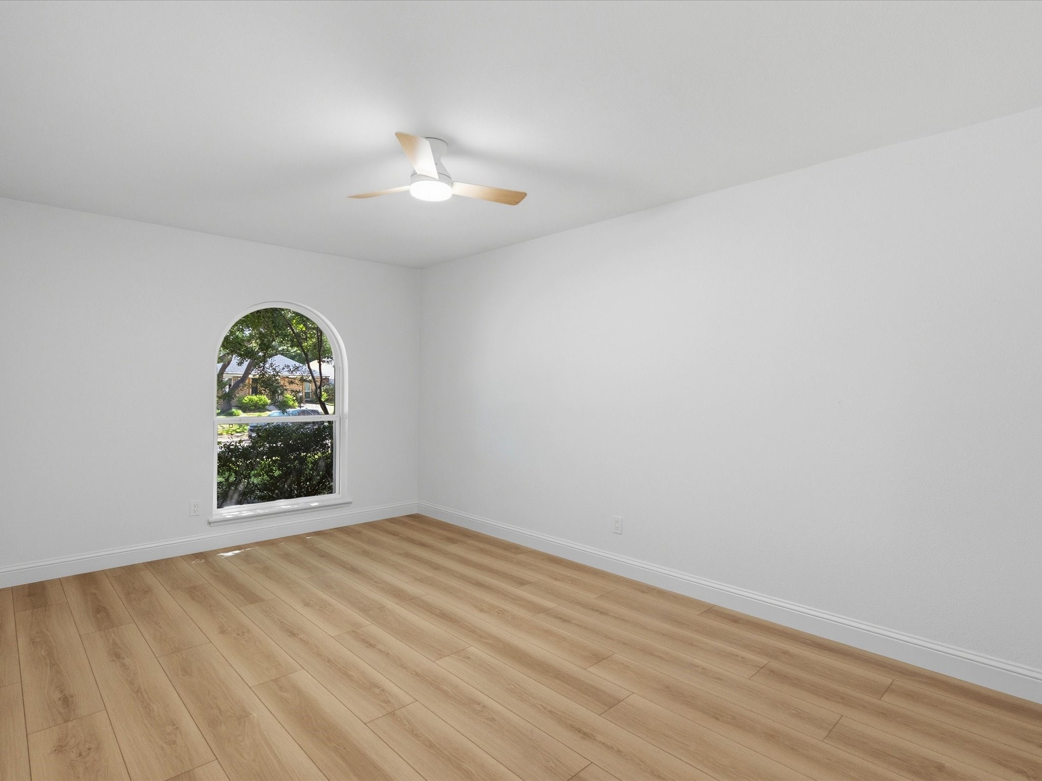 2039 Chestnut Road Carrollton TX 75007