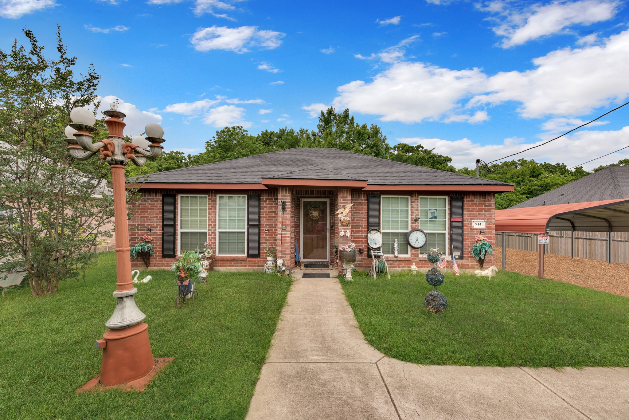 914 Armstrong Road Seagoville TX 75159