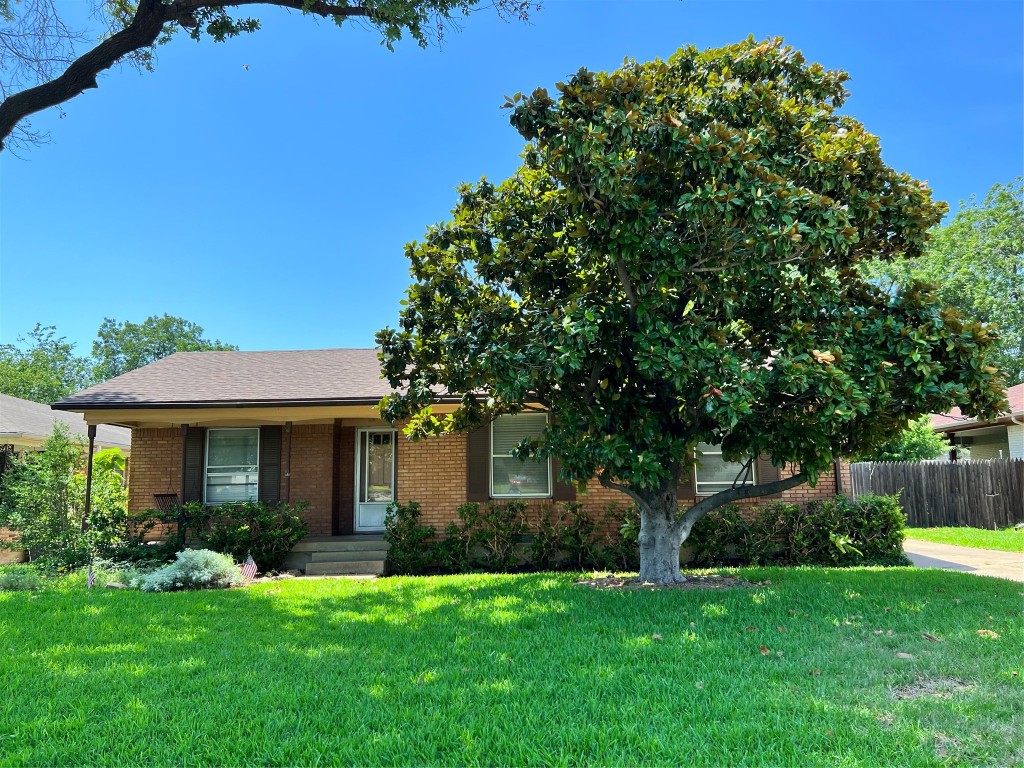 10755 Channel Drive Dallas TX 75229