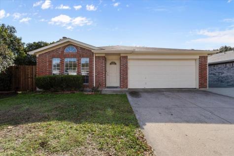 3744 Chaddybrook Lane Fort Worth TX 76137